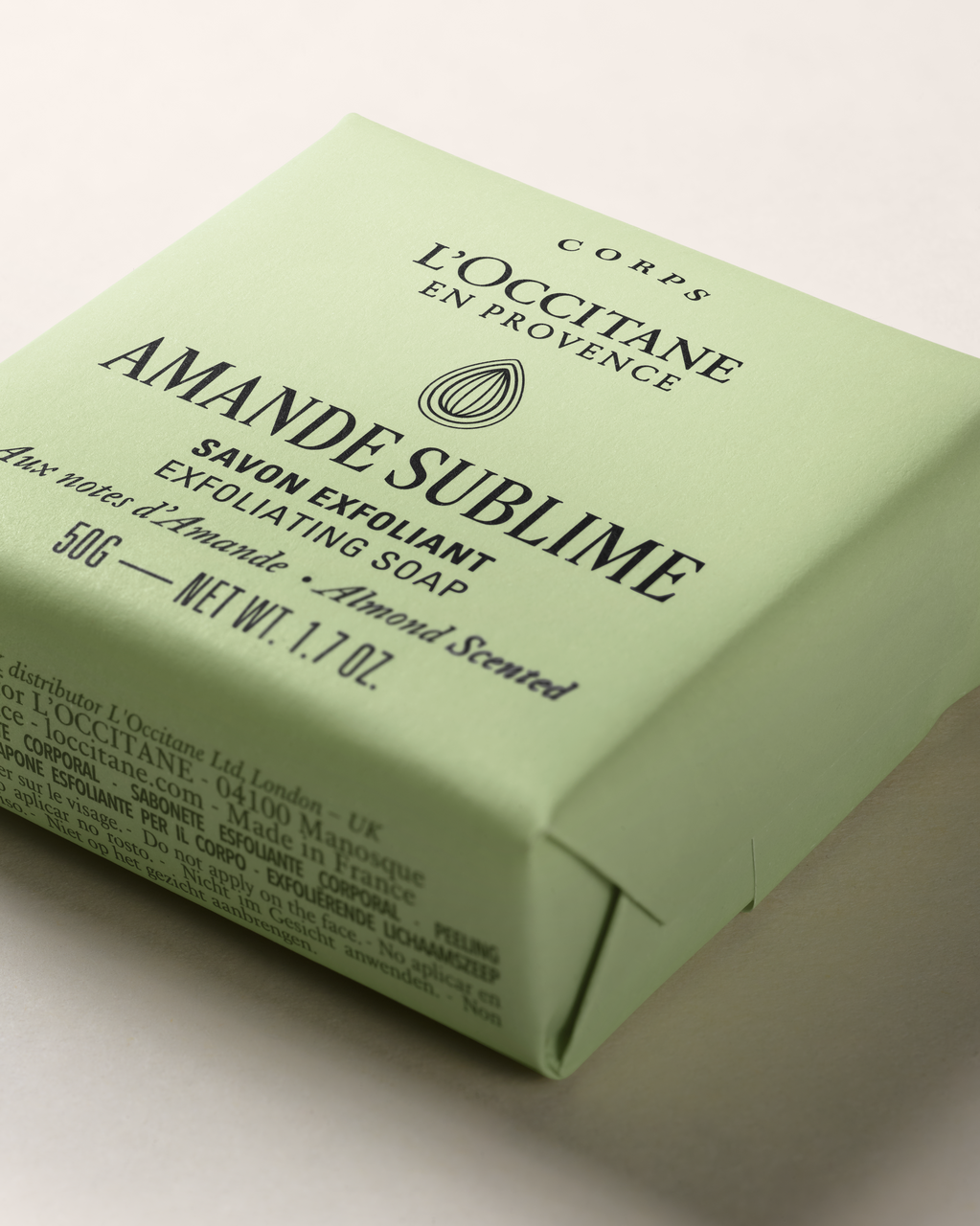 Almond (Amande) Scrubing Soap - Illustration 3