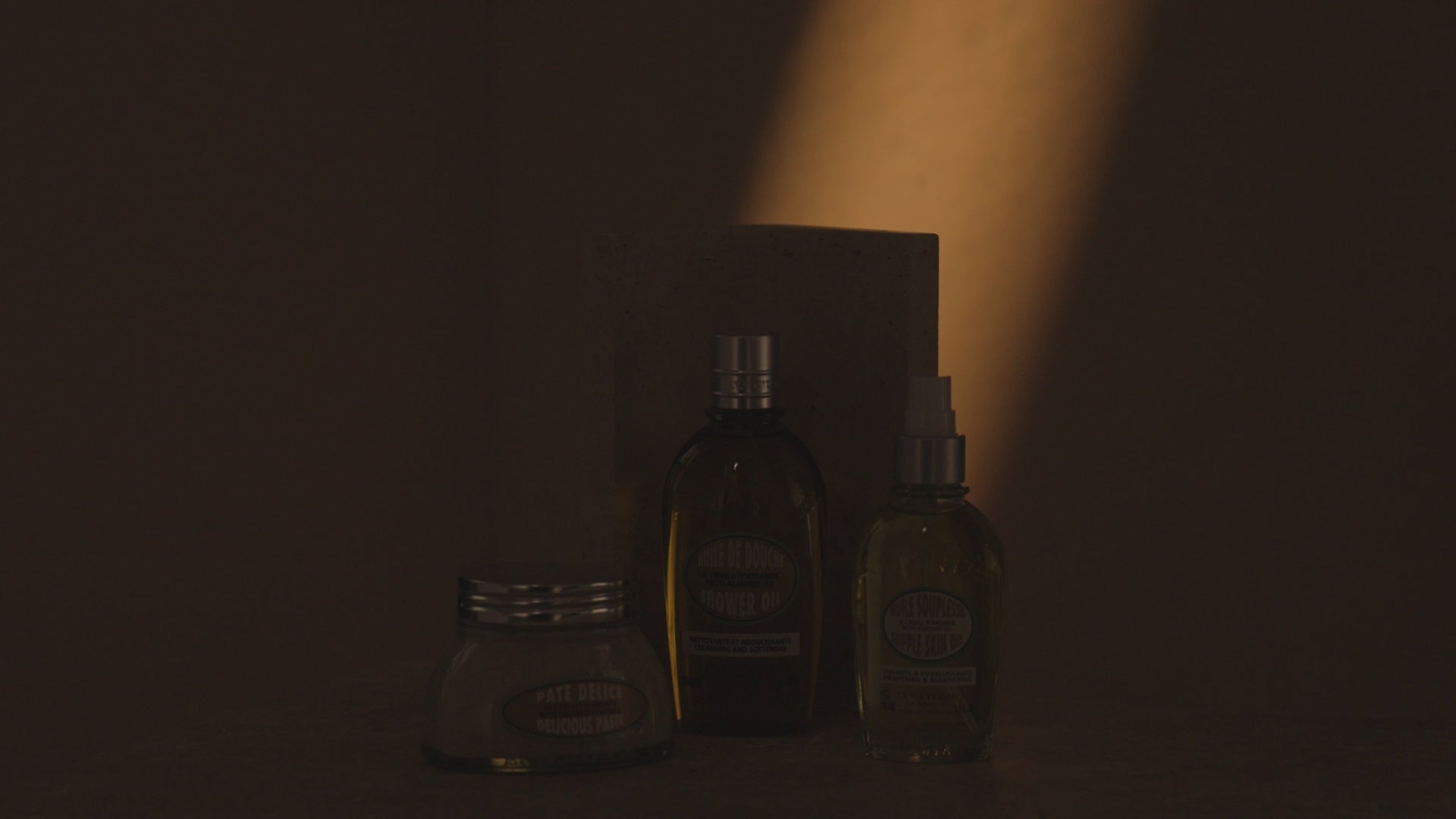 Last inn video: 